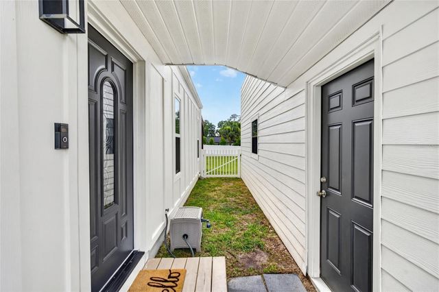 536 NE 43RD COURT, Ocala, FL 34470