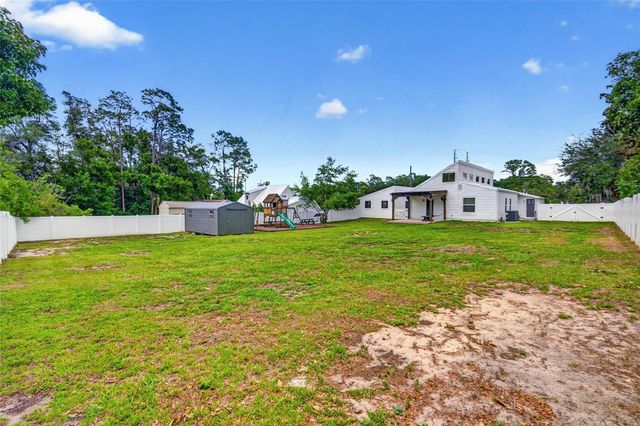 536 NE 43RD COURT, Ocala, FL 34470