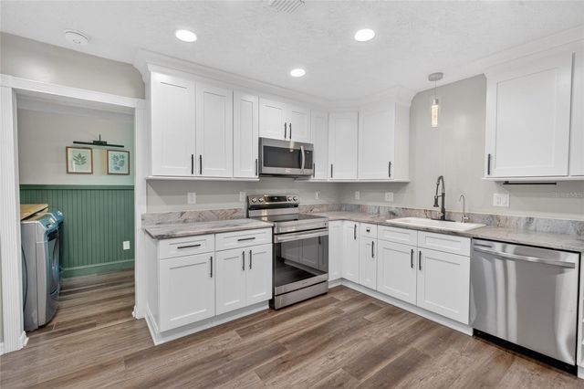 536 NE 43RD COURT, Ocala, FL 34470