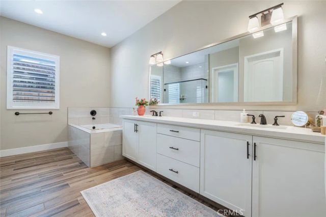 944 Horizon Drive, Madera, CA 93636
