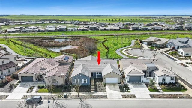 944 Horizon Drive, Madera, CA 93636