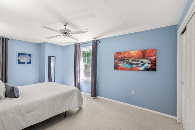 942 Salem End Road, Framingham, MA 01702