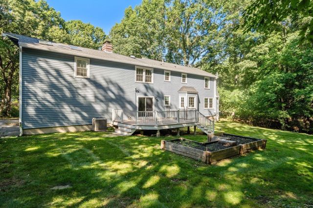 942 Salem End Road, Framingham, MA 01702