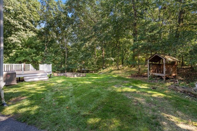 942 Salem End Road, Framingham, MA 01702