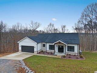 1076 Trillium Way # 11, Cadiz, KY 42211