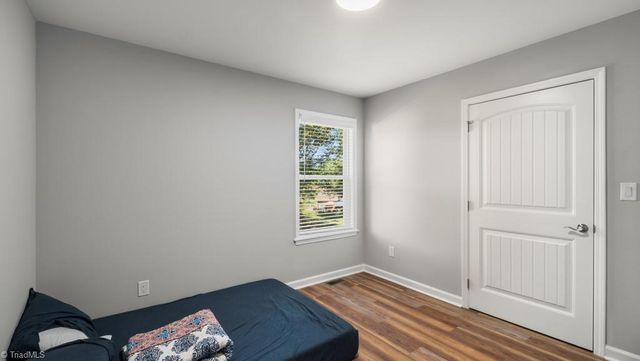 2410 Cedar Lane, Kernersville, NC 27284