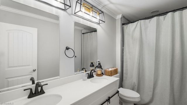 2410 Cedar Lane, Kernersville, NC 27284