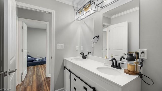 2410 Cedar Lane, Kernersville, NC 27284