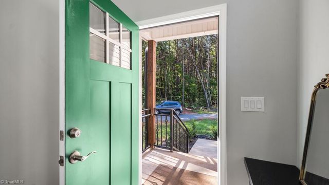 2410 Cedar Lane, Kernersville, NC 27284