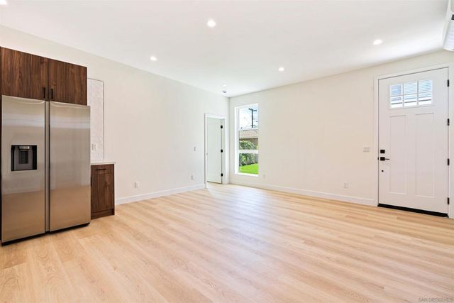 1160 Erica St, Escondido, CA 92027