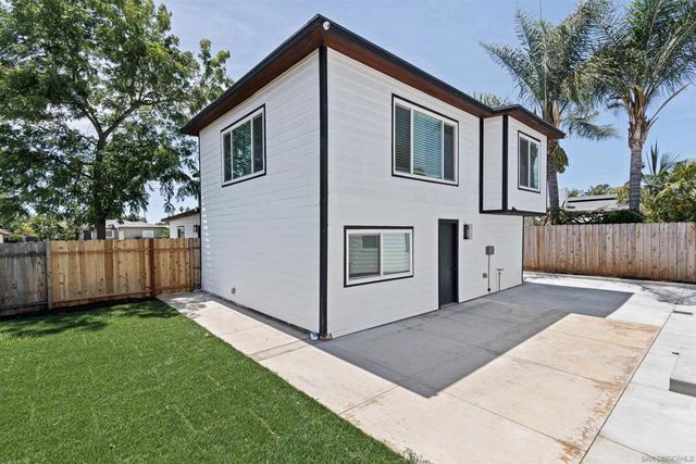 1160 Erica St, Escondido, CA 92027