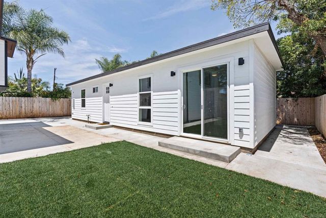 1160 Erica St, Escondido, CA 92027