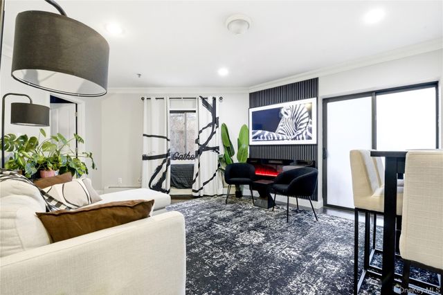 141-16 84th Drive 5A, Briarwood, NY 11435