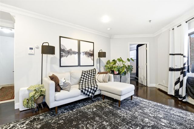 141-16 84th Drive 5A, Briarwood, NY 11435