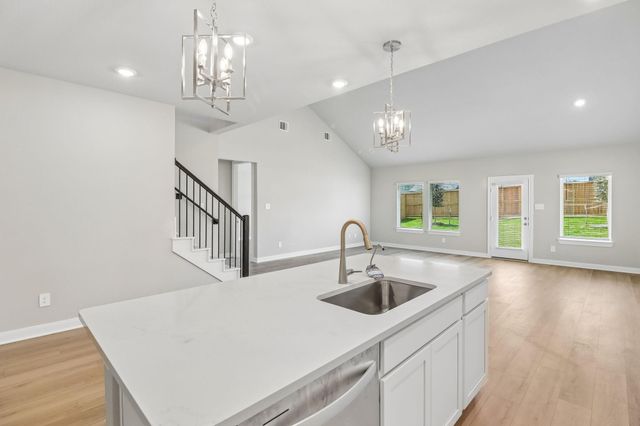 17755 Mill Manor Drive, Montgomery, TX 77316