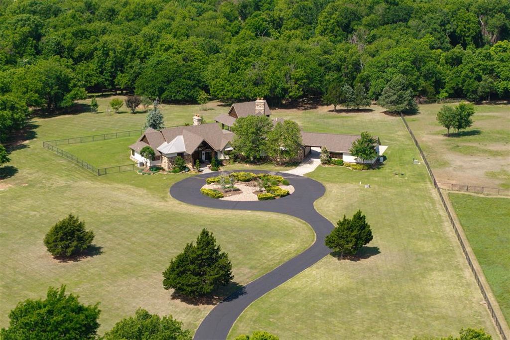 3150 W Waterloo Road, Edmond, OK 73025
