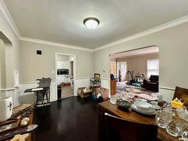 401 W FORREST HILL Avenue, Peoria, IL 61604