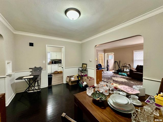 401 W FORREST HILL Avenue, Peoria, IL 61604