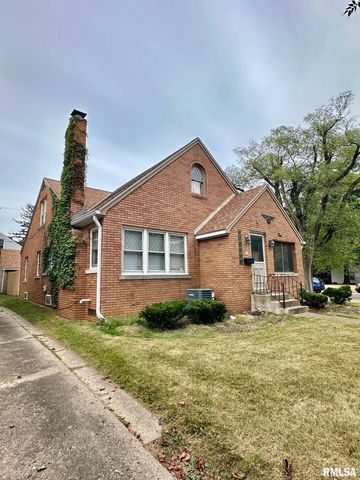 401 W FORREST HILL Avenue, Peoria, IL 61604