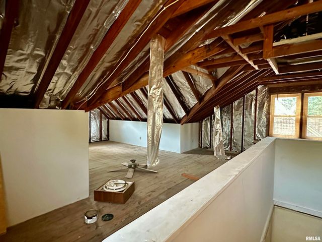 401 W FORREST HILL Avenue, Peoria, IL 61604