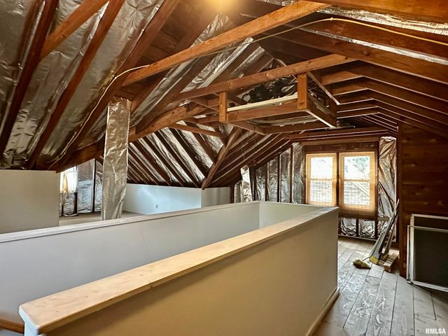 401 W FORREST HILL Avenue, Peoria, IL 61604