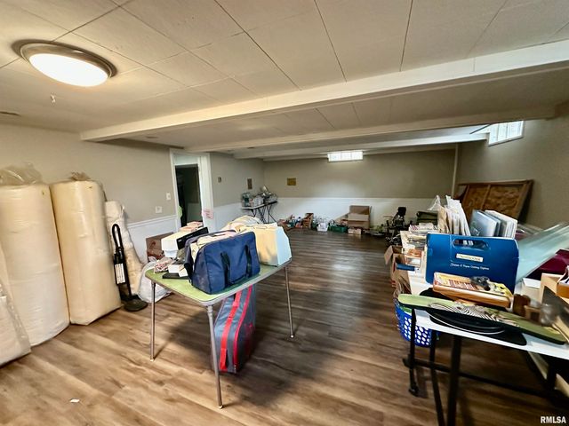 401 W FORREST HILL Avenue, Peoria, IL 61604