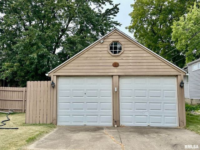 401 W FORREST HILL Avenue, Peoria, IL 61604