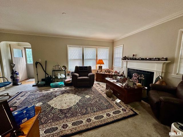 401 W FORREST HILL Avenue, Peoria, IL 61604