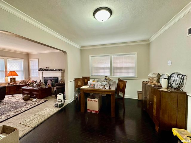 401 W FORREST HILL Avenue, Peoria, IL 61604