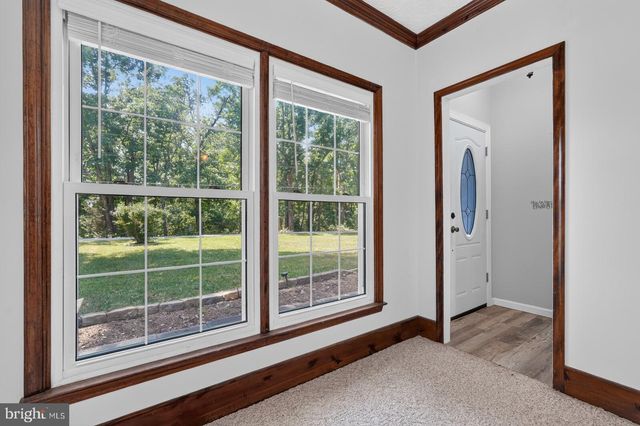 313 KNIGHT DR, White Post, VA 22663