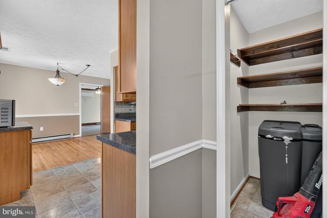 313 KNIGHT DR, White Post, VA 22663