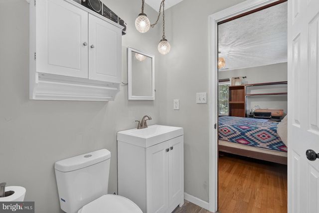 313 KNIGHT DR, White Post, VA 22663