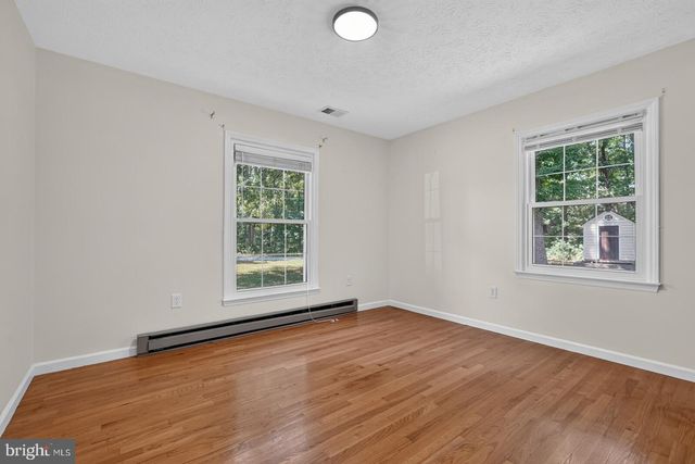 313 KNIGHT DR, White Post, VA 22663