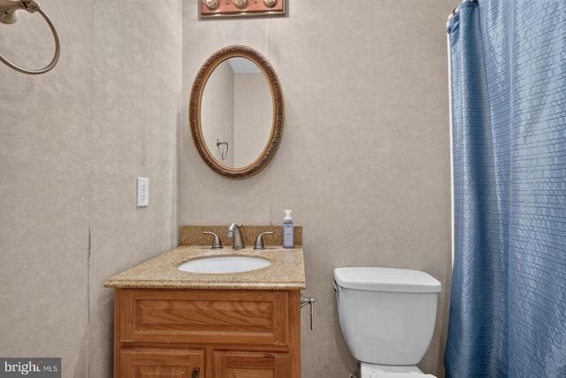 313 KNIGHT DR, White Post, VA 22663