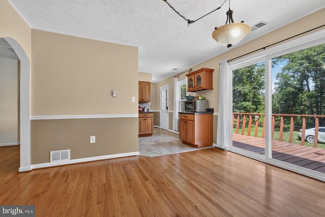 313 KNIGHT DR, White Post, VA 22663