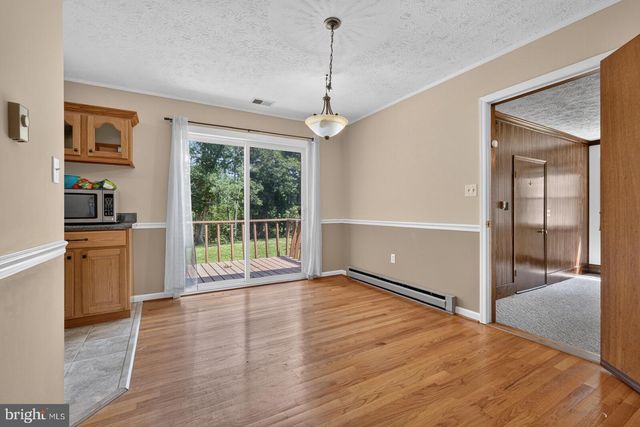 313 KNIGHT DR, White Post, VA 22663