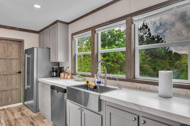 4976 S FM 315, Chandler, TX 75758