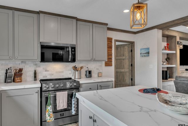 4976 S FM 315, Chandler, TX 75758