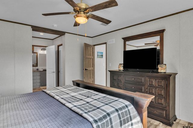 4976 S FM 315, Chandler, TX 75758