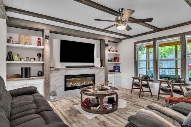 4976 S FM 315, Chandler, TX 75758