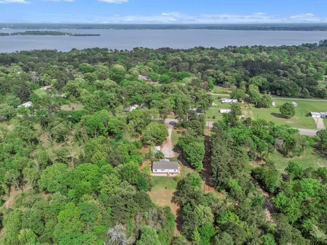 4976 S FM 315, Chandler, TX 75758