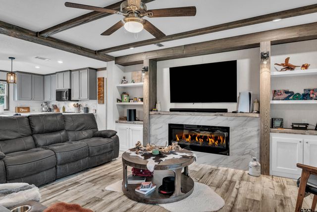 4976 S FM 315, Chandler, TX 75758