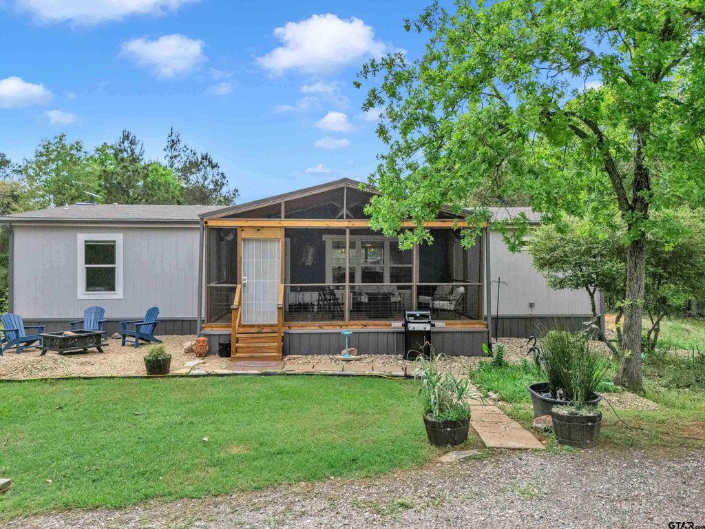 4976 S FM 315, Chandler, TX 75758