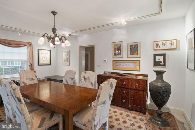 1213 ROUNDHILL RD, Baltimore, MD 21218