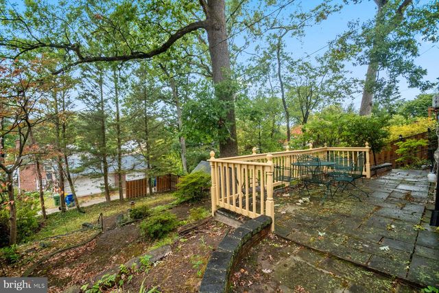 1213 ROUNDHILL RD, Baltimore, MD 21218