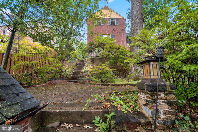 1213 ROUNDHILL RD, Baltimore, MD 21218