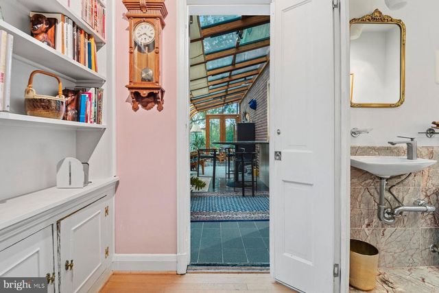 1213 ROUNDHILL RD, Baltimore, MD 21218