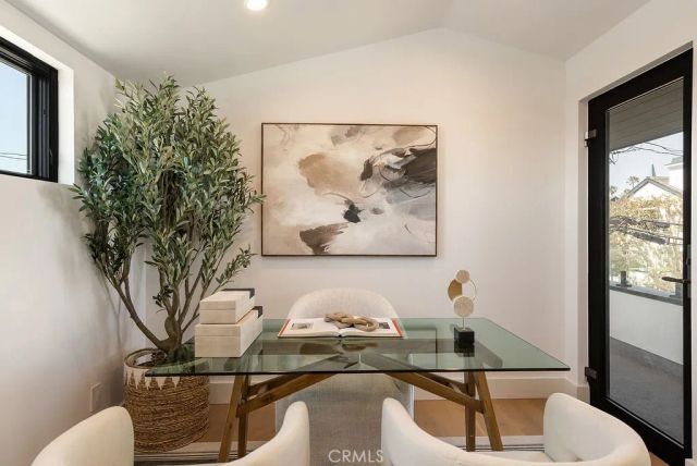 521 Iris Avenue, Corona Del Mar, CA 92625