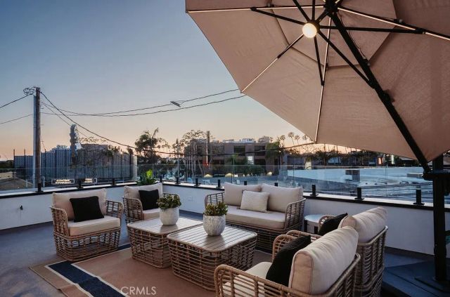 521 Iris Avenue, Corona Del Mar, CA 92625