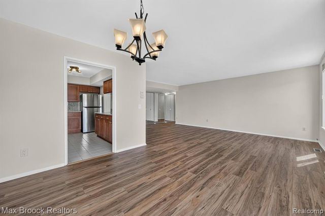 600 W Brown Street 309, Birmingham, MI 48009